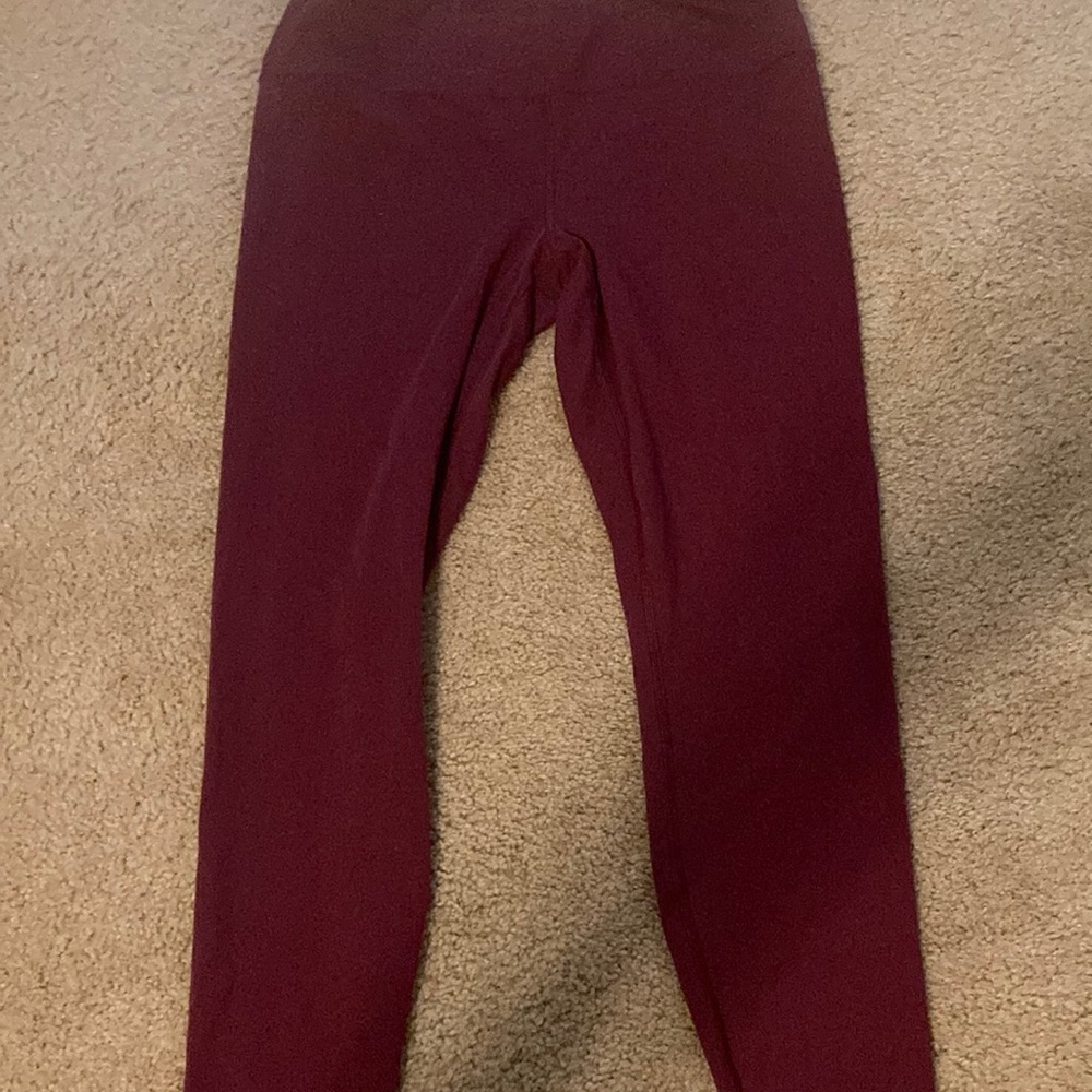 maroon leggings
